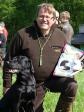 Steen Rydahl og <a href="/ajaxhund.php?hund=Ravensbank%20Duff" data-toggle="modal" data-target="#myModal" data-remote="false" >Ravensbank Duff (Duff)</a> med 4. vinder i begynderklasse på debut i officiel Working Test. Duff er kun 1 år og 1 måned gammel. <span id="copyright">&copy;Steen Rydahl</span>